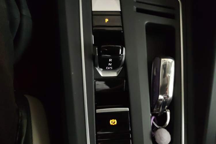 Used Volkswagen Golf 2021 280TSI DSG Pro Gear Lever