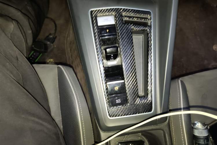 Used Volkswagen Golf 2021 280TSI DSG R-Line Gear Lever