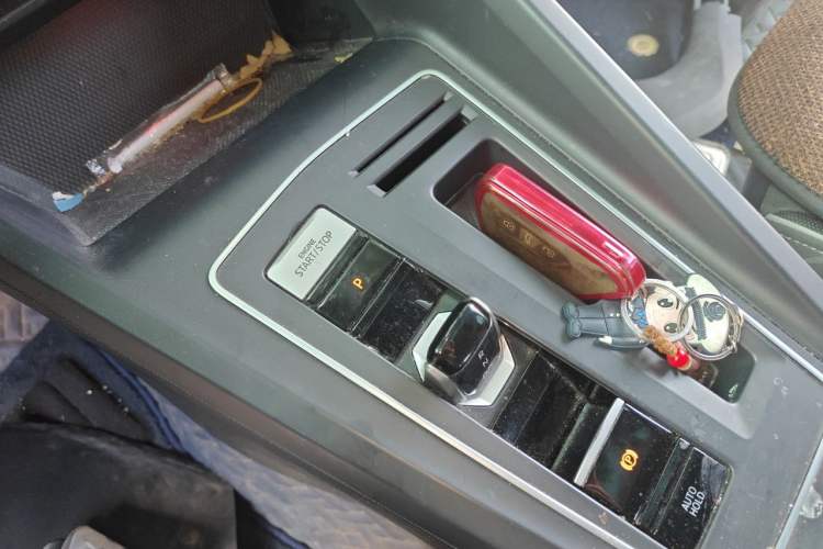 Used Volkswagen Golf 2021 280TSI DSG R-Line Gear Lever