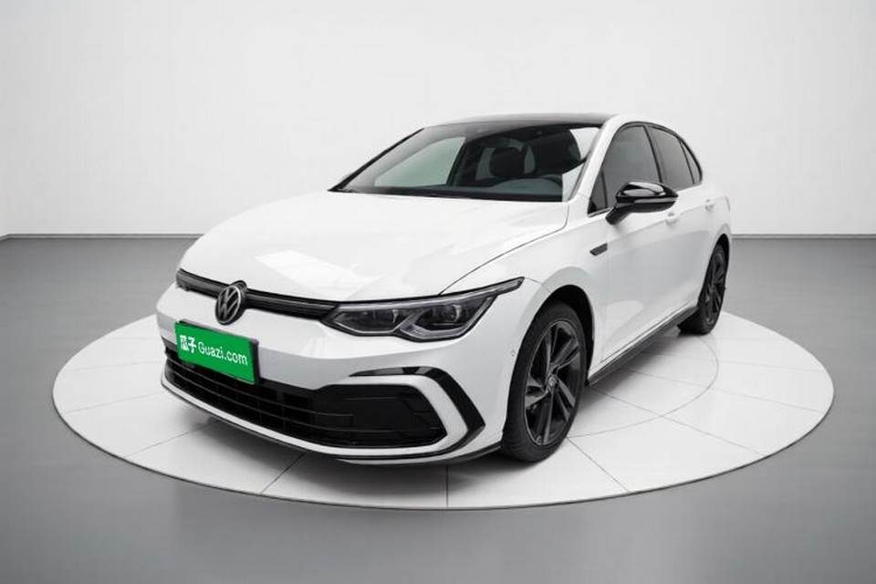 Volkswagen Golf 2021