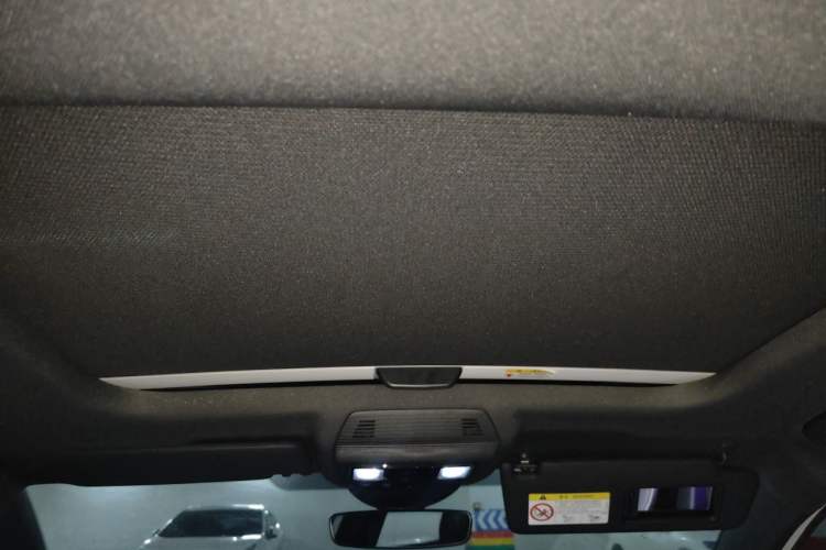 Used Volkswagen Golf  Headliner