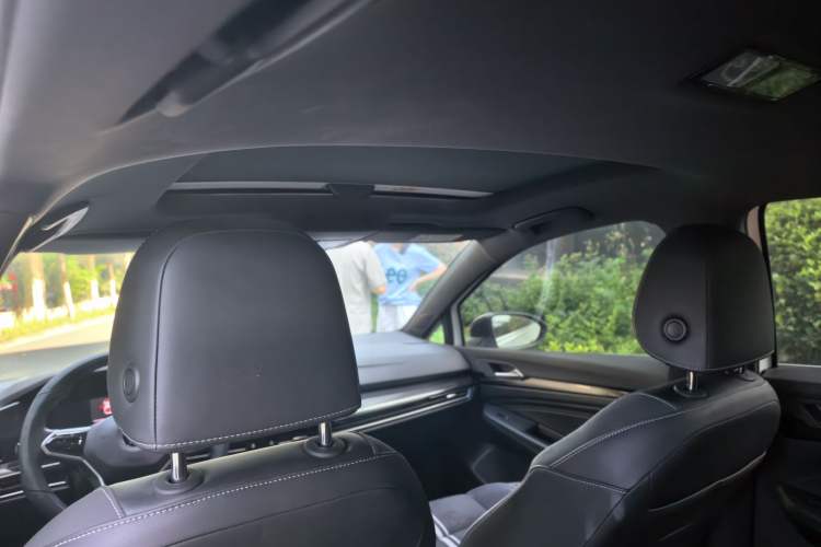 Used Volkswagen Golf 2021 280TSI DSG R-Line Headliner