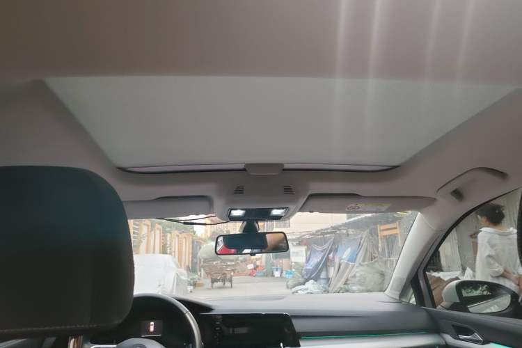 Used Volkswagen Golf 2021 280TSI DSG 30th Anniversary Edition Headliner