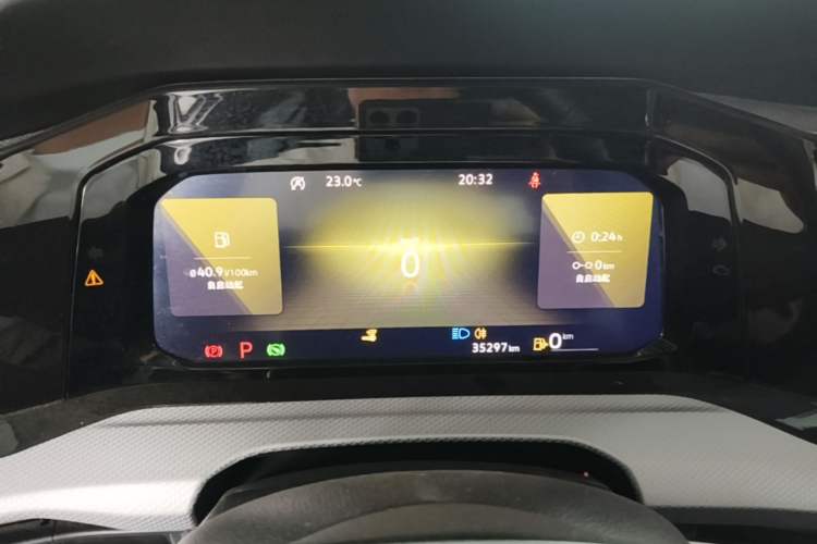 Used Volkswagen Golf 2021 280TSI DSG Pro First Edition Instrument Cluster