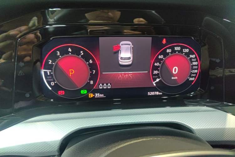 Used Volkswagen Golf 2021 200TSI DSG Pro Instrument Cluster