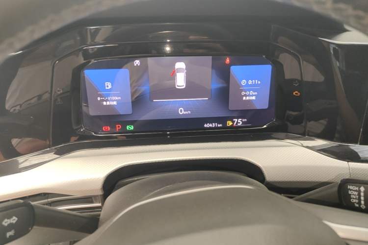 Used Volkswagen Golf 2021 280TSI DSG Pro Instrument Cluster