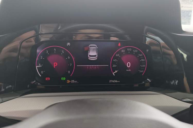 Used Volkswagen Golf 2021 280TSI DSG Pro Instrument Cluster