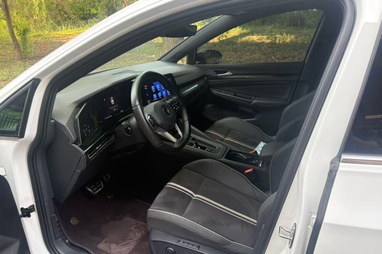 Used Volkswagen Golf 2021 280TSI DSG R-Line Interior 1