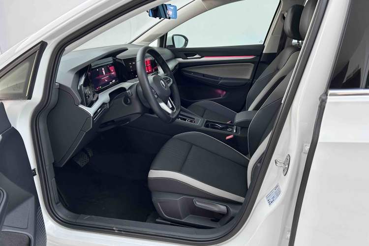 Used Volkswagen Golf 2021 280TSI DSG Pro Interior 1