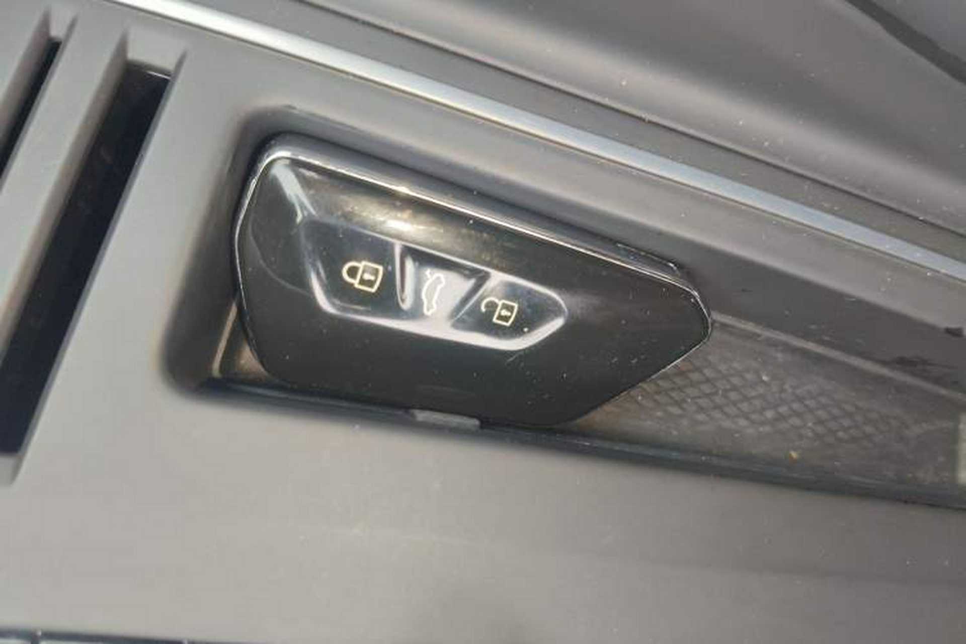 Used Volkswagen Golf 2021 280TSI DSG R-Line Interior 1