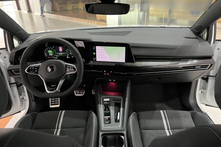 Used Volkswagen Golf 2021 280TSI DSG R-Line Interior 1