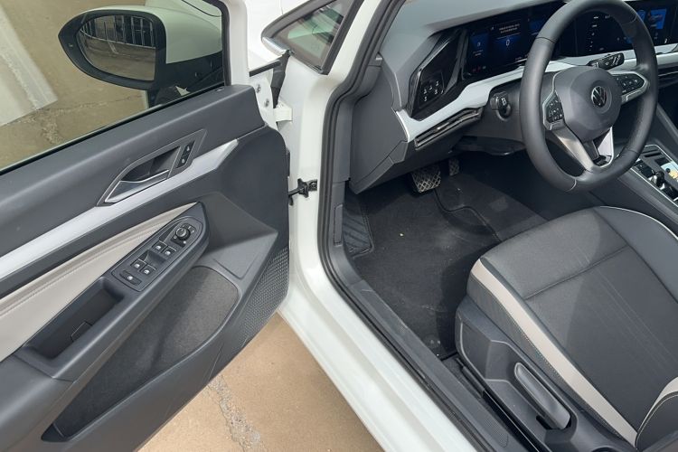 Used Volkswagen Golf 2021 280TSI DSG Pro Interior 1