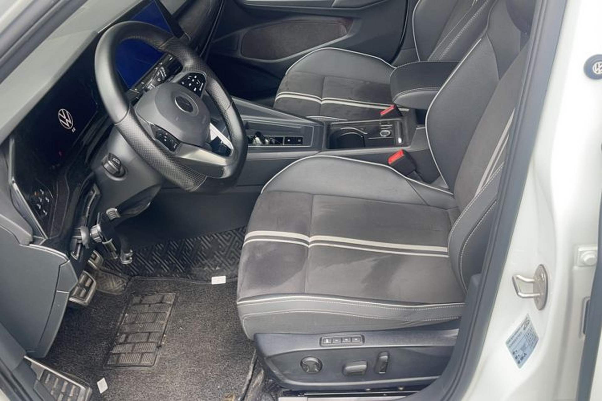 Used Volkswagen Golf 2021 280TSI DSG R-Line Interior 1