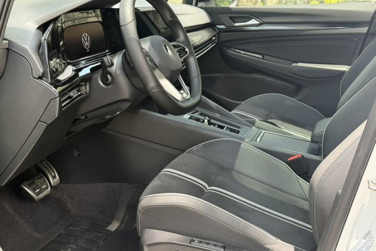 Used Volkswagen Golf 2021 280TSI DSG Pro First Edition Interior 1
