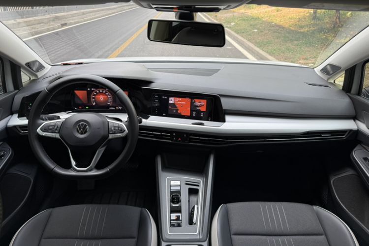 Used Volkswagen Golf 2021 280TSI DSG Pro Interior 10