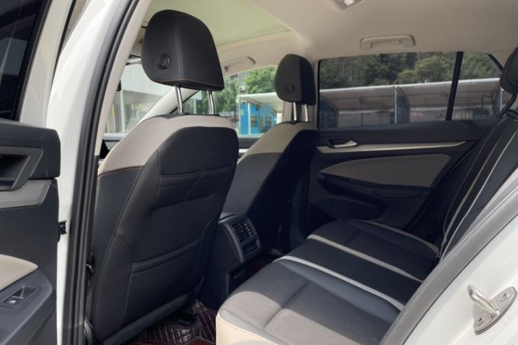 Used Volkswagen Golf 2021 280TSI DSG 30th Anniversary Edition Interior 10