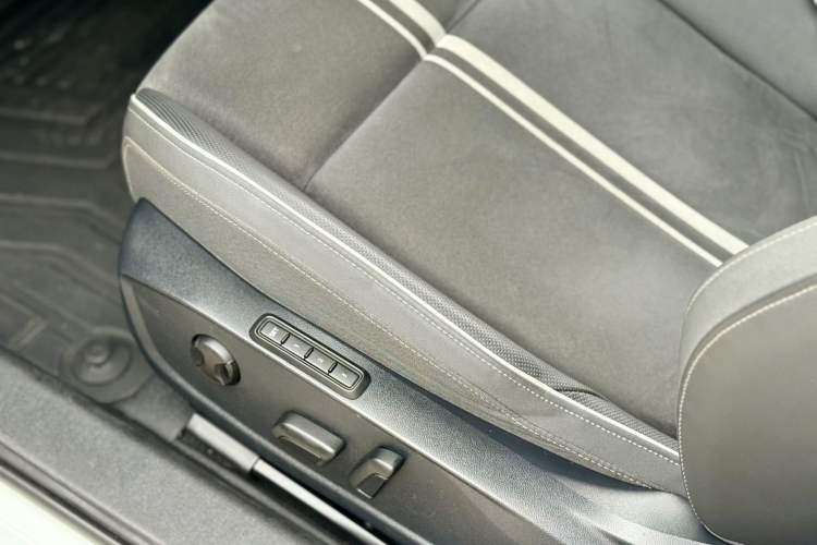 Used Volkswagen Golf 2021 280TSI DSG R-Line Interior 11
