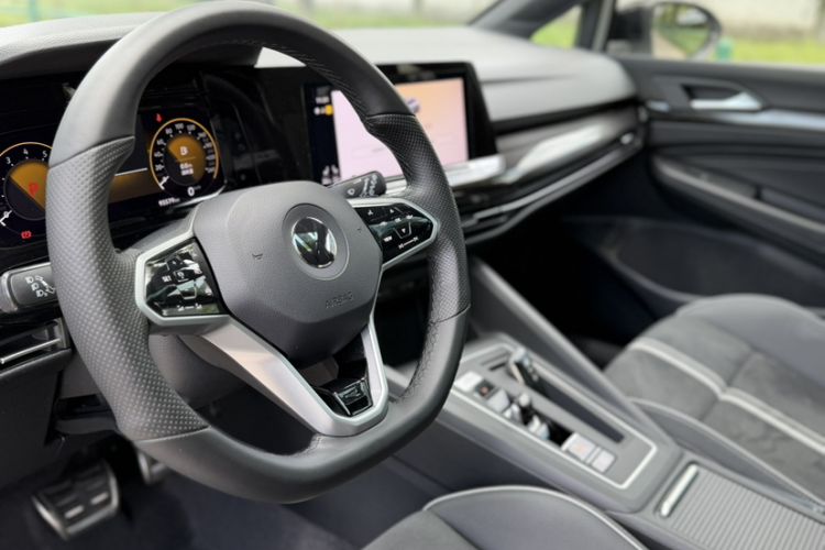 Used Volkswagen Golf 2021 280TSI DSG Pro First Edition Interior 11