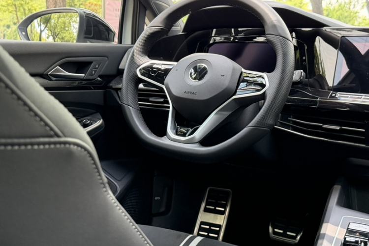 Used Volkswagen Golf 2021 280TSI DSG Pro First Edition Interior 12