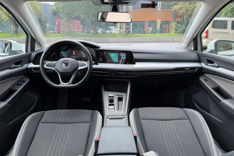 Used Volkswagen Golf 2021 280TSI DSG Pro Interior 2