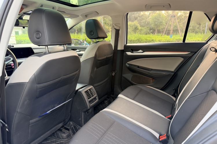 Used Volkswagen Golf 2021 280TSI DSG Pro Interior 2