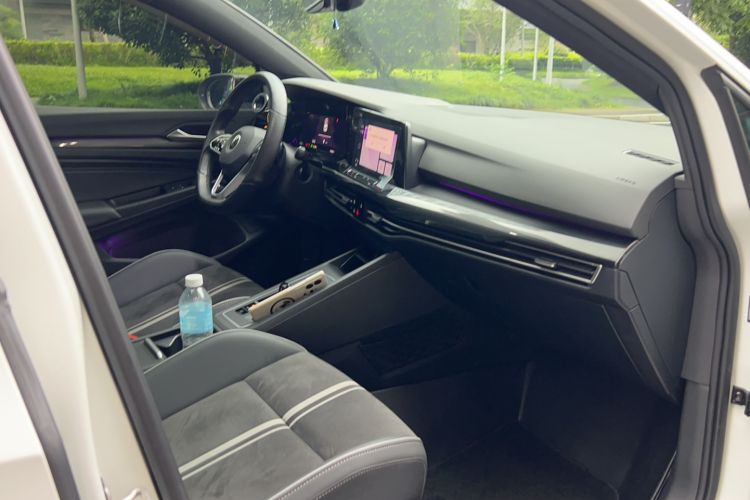 Used Volkswagen Golf 2021 280TSI DSG R-Line Interior 2