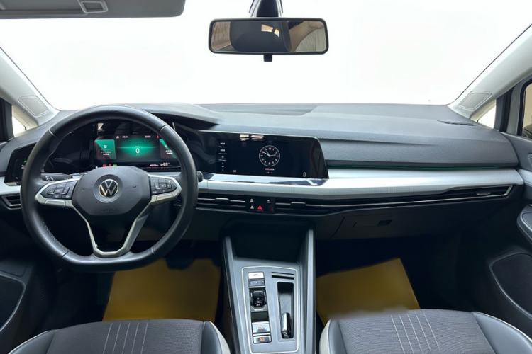 Used Volkswagen Golf 2021 280TSI DSG Pro Interior 2