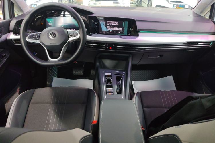 Used Volkswagen Golf 2021 280TSI DSG Pro Interior 2