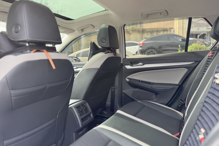 Used Volkswagen Golf 2021 280TSI DSG Pro Interior 2