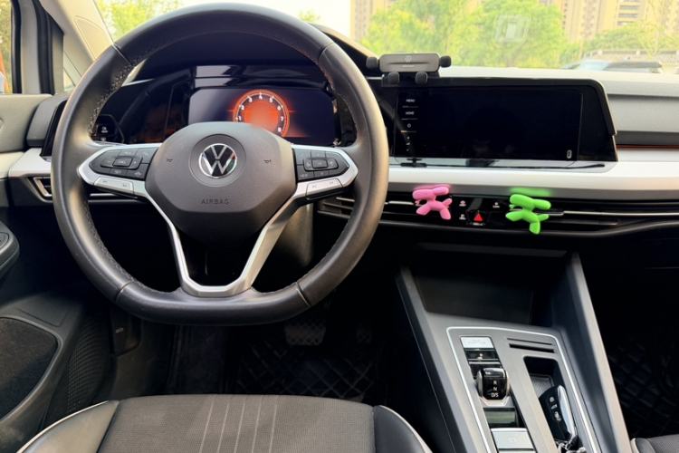 Used Volkswagen Golf 2021 280TSI DSG Pro Interior 3