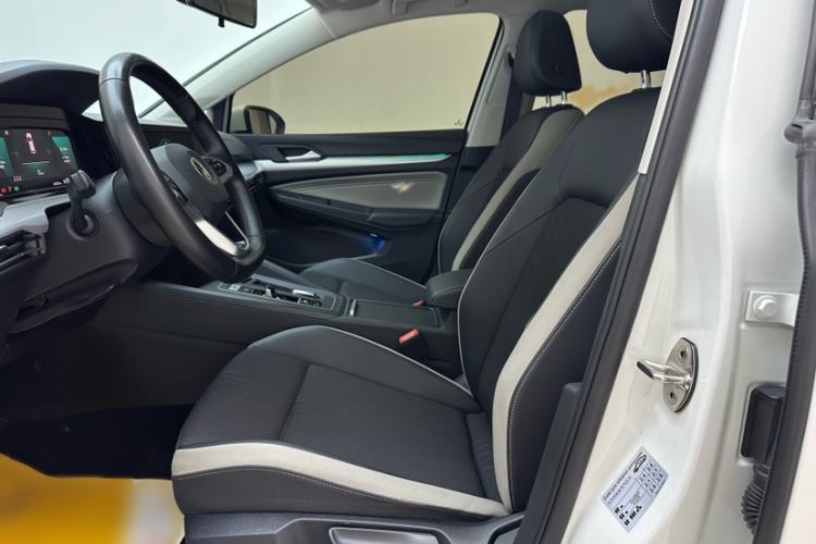 Used Volkswagen Golf 2021 280TSI DSG Pro Interior 3
