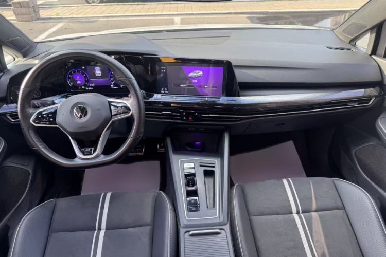 Used Volkswagen Golf 2021 280TSI DSG Pro First Edition Interior 3