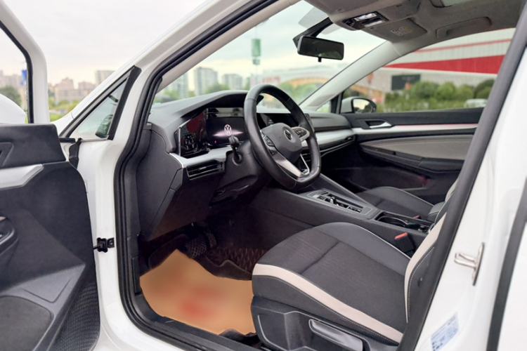 Used Volkswagen Golf 2021 280TSI DSG Pro Interior 3