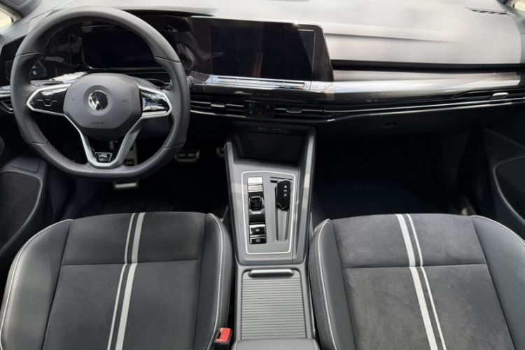 Used Volkswagen Golf 2021 280TSI DSG Pro First Edition Interior 3