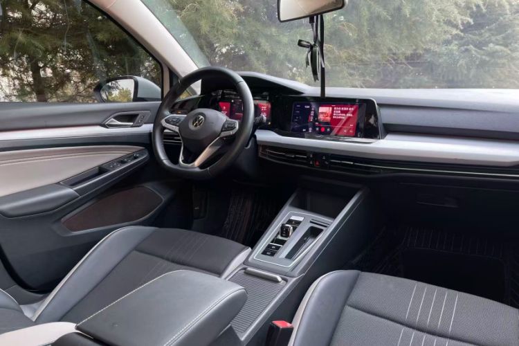 Used Volkswagen Golf 2021 280TSI DSG 30th Anniversary Edition Interior 4