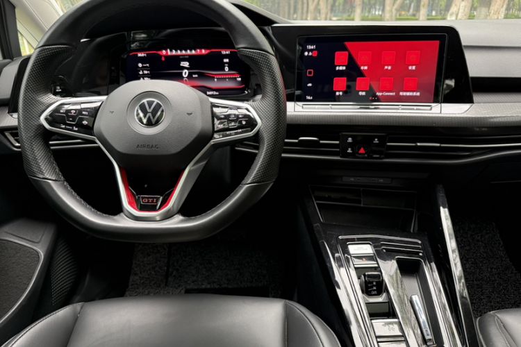 Used Volkswagen Golf 2021 280TSI DSG Pro Interior 4