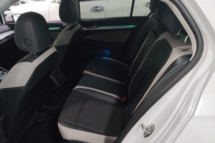 Used Volkswagen Golf 2021 280TSI DSG Pro Interior 4