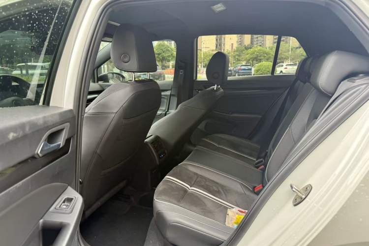 Used Volkswagen Golf 2021 280TSI DSG 30th Anniversary Edition Interior 4