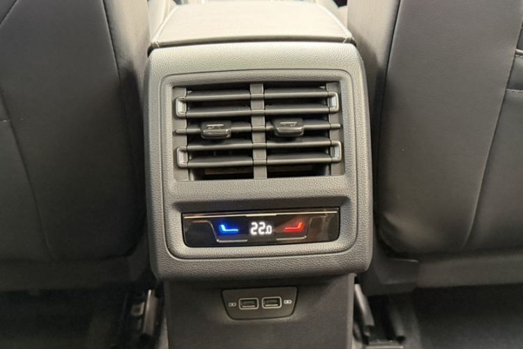 Used Volkswagen Golf 2021 280TSI DSG Pro First Edition Interior 4