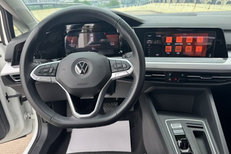Used Volkswagen Golf 2021 280TSI DSG Pro Interior 4