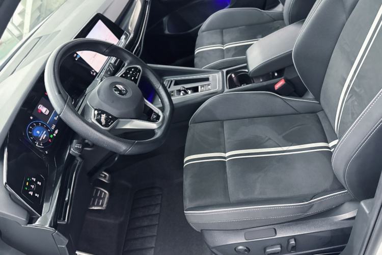 Used Volkswagen Golf 2021 280TSI DSG R-Line Interior 5