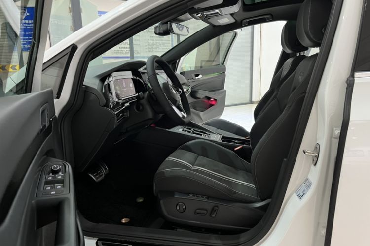 Used Volkswagen Golf 2021 280TSI DSG R-Line Interior 5