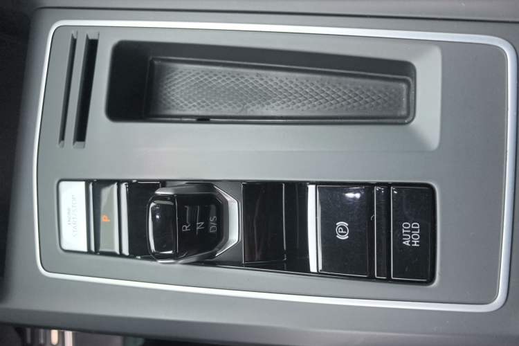 Used Volkswagen Golf 2021 280TSI DSG R-Line Interior 5