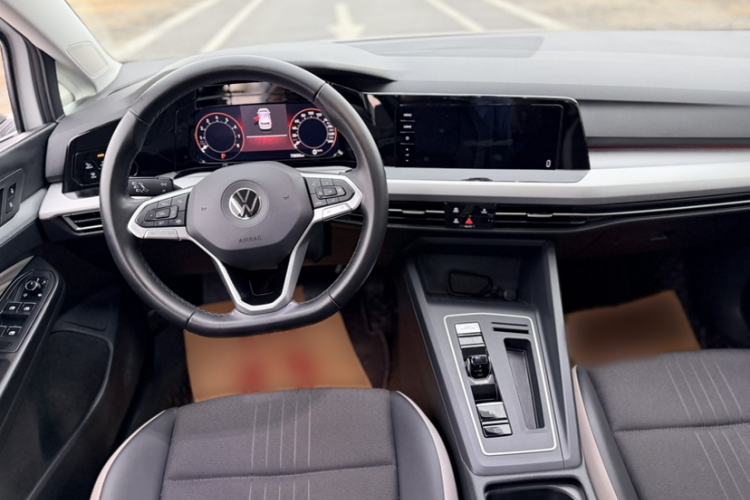 Used Volkswagen Golf 2021 280TSI DSG Pro Interior 5