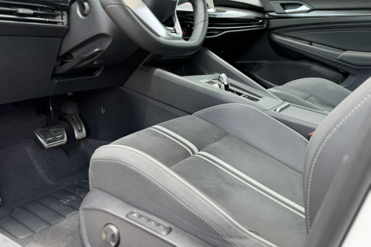 Used Volkswagen Golf 2021 280TSI DSG Pro First Edition Interior 5