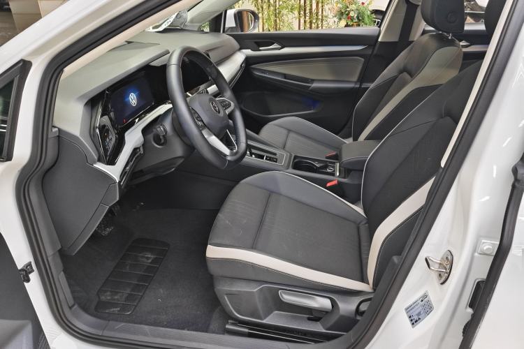 Used Volkswagen Golf 2021 280TSI DSG Pro Interior 6