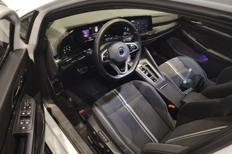 Used Volkswagen Golf 2021 280TSI DSG 30th Anniversary Edition Interior 6