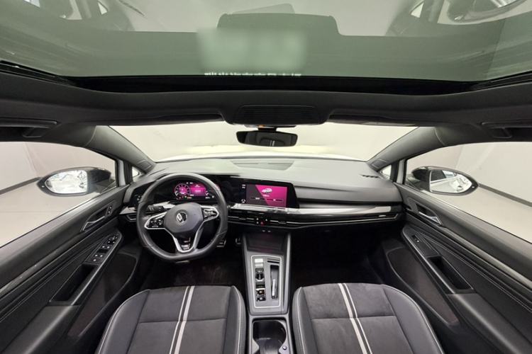 Used Volkswagen Golf 2021 280TSI DSG R-Line Interior 8