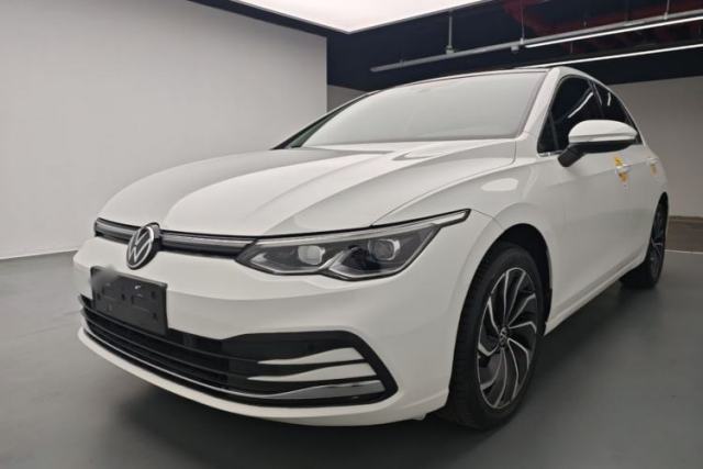 Ojetý Volkswagen Golf 2021 280TSI DSG Pro