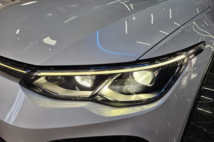 Used Volkswagen Golf 2021 280TSI DSG R-Line Left Front Headlight